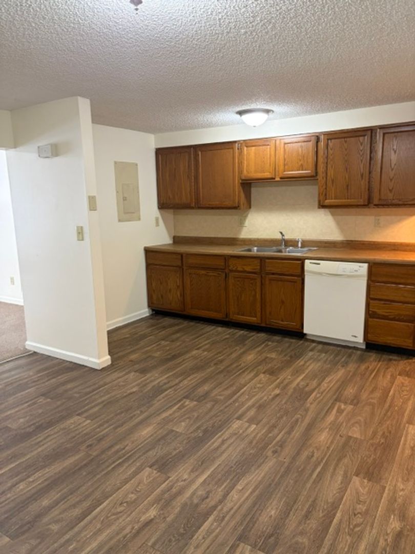 Cape Girardeau Apartment: 2813 Whitener