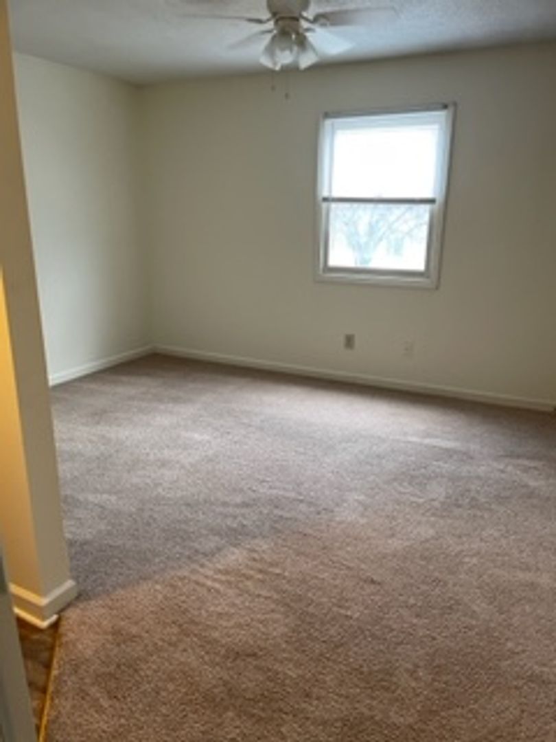 Cape Girardeau Apartment: 2825 Whitener