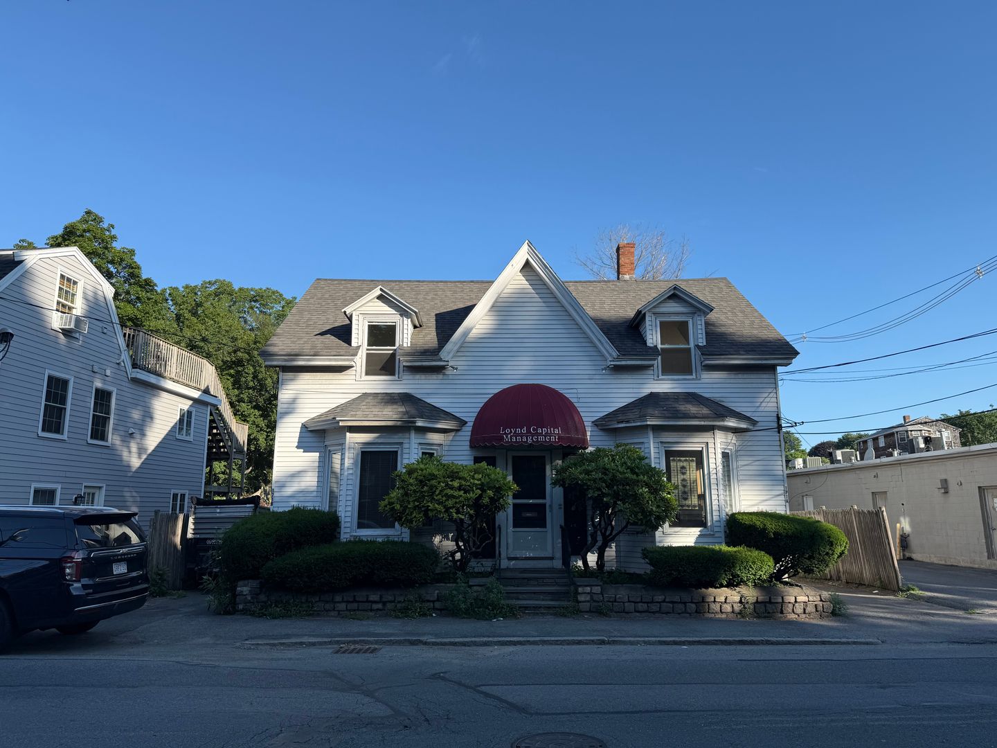 Marbelhead Apartment: 171 Pleasant St