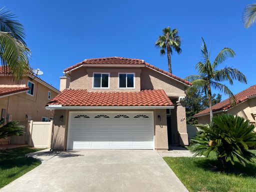 Stunning 3 BR 2.5 BA Vista Home – photo 1