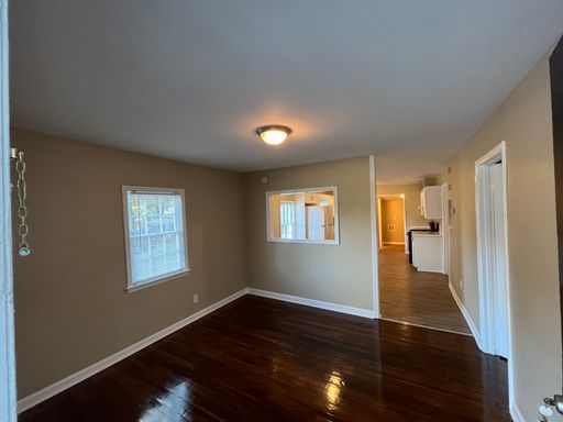 Listing photo thumbnail