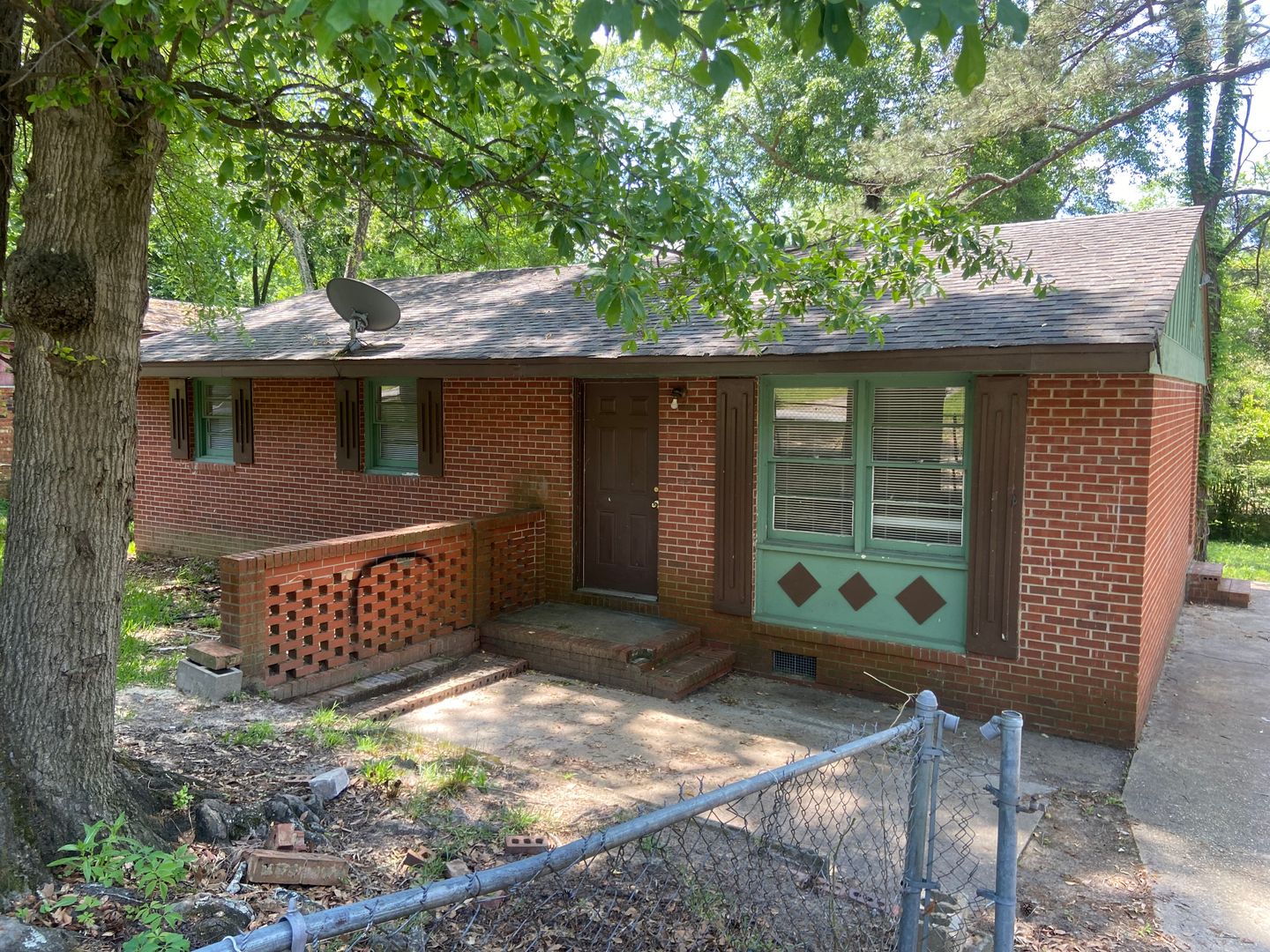 Columbus House: 4816 Wellborn Drive
