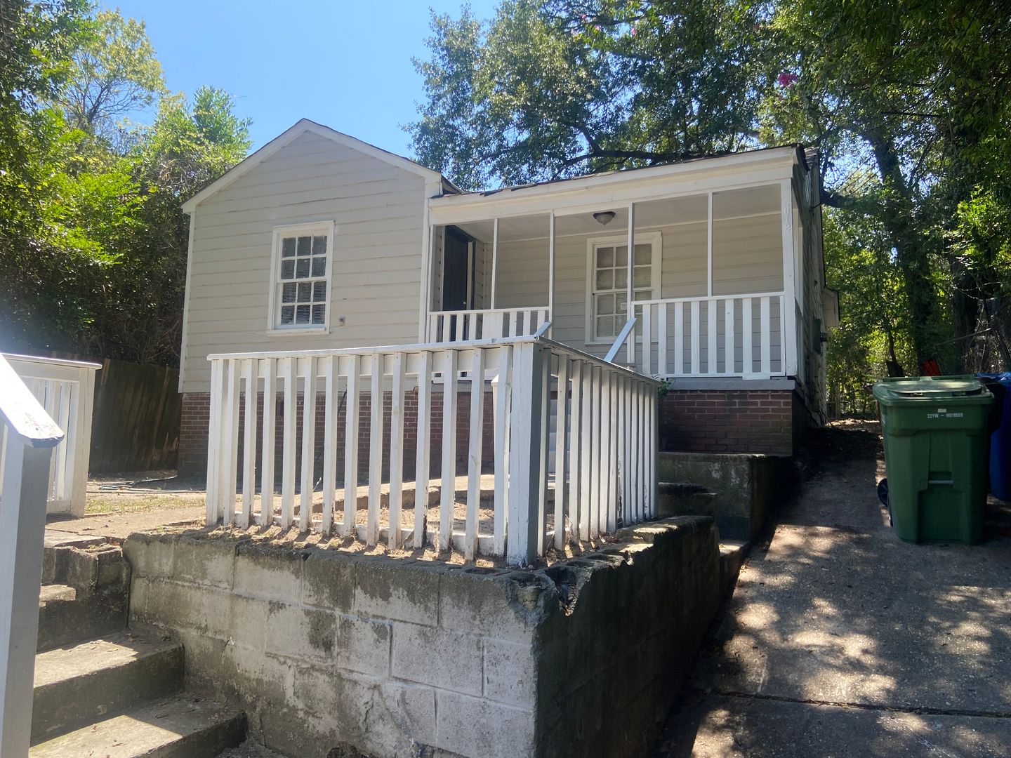 Columbus House: 2612 7th Street