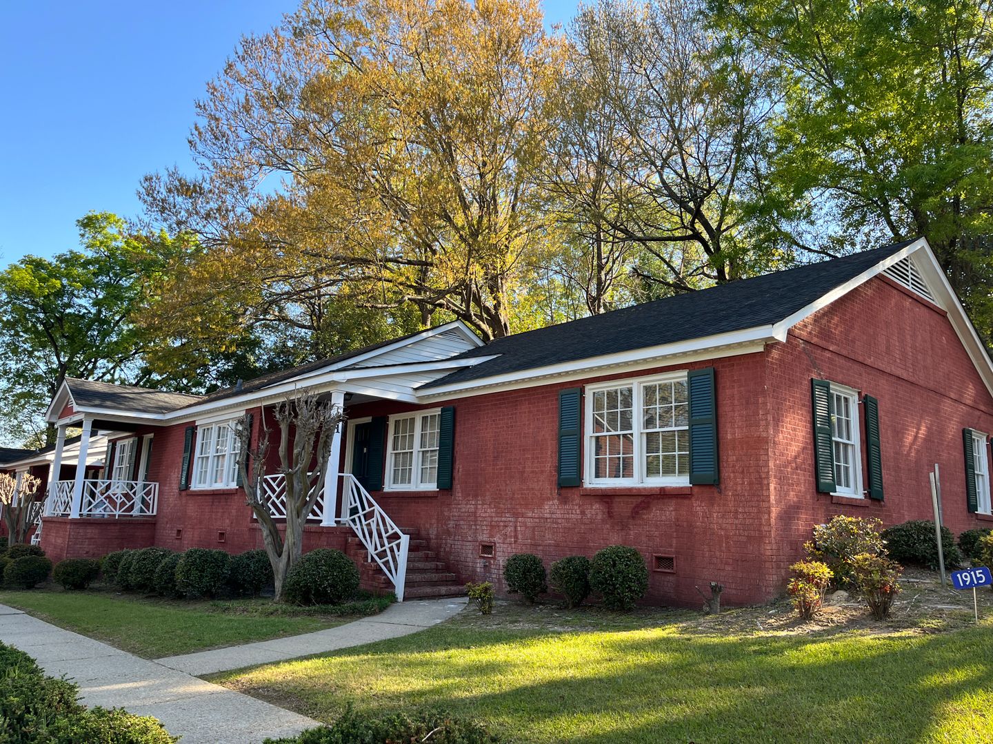 Columbus Apartment: 1915 13th Street 1-4