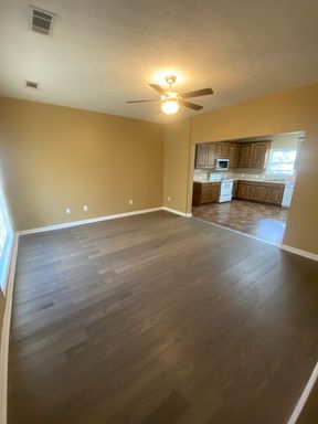 Listing photo thumbnail