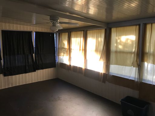 Listing photo thumbnail