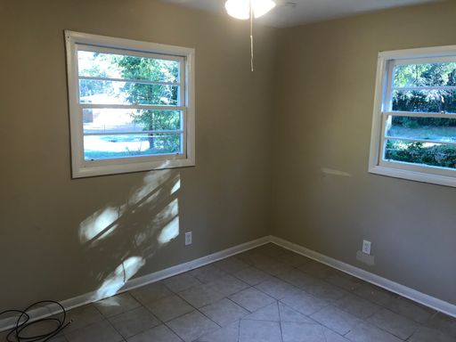 Listing photo thumbnail