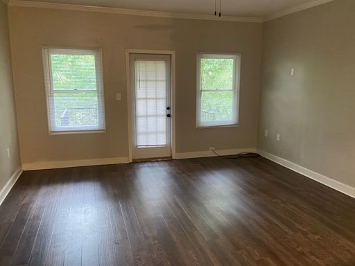 Listing photo thumbnail