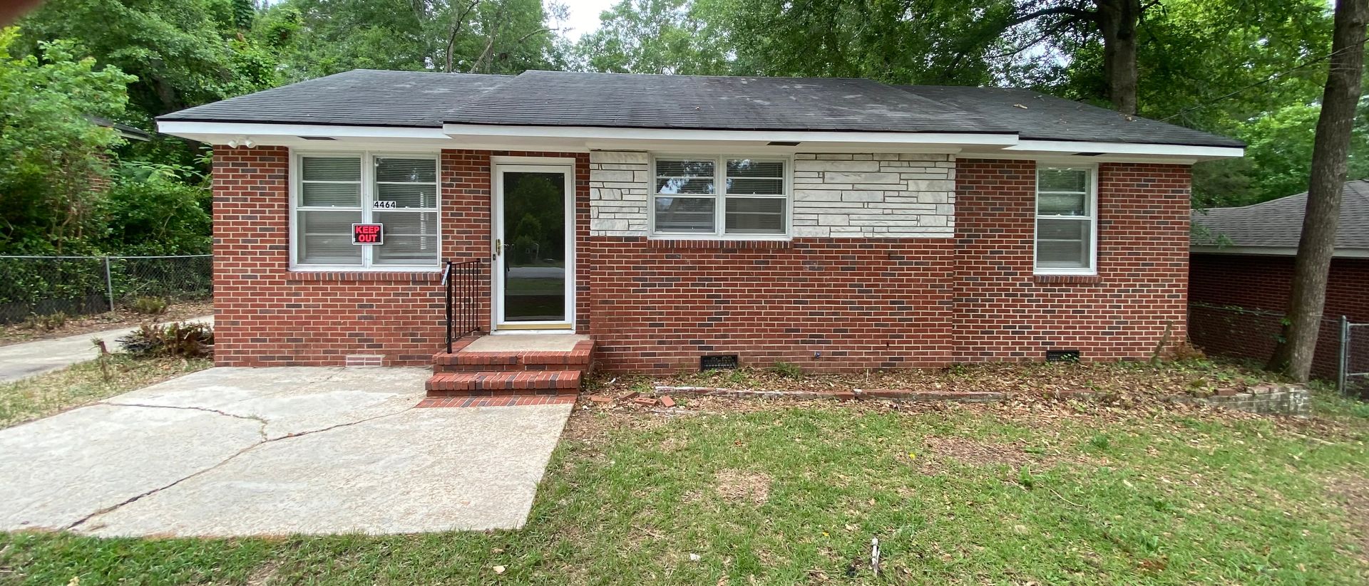 Columbus House: 4464 Sims Street