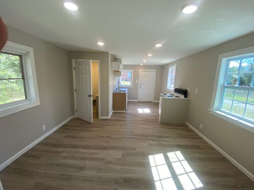 Listing photo thumbnail