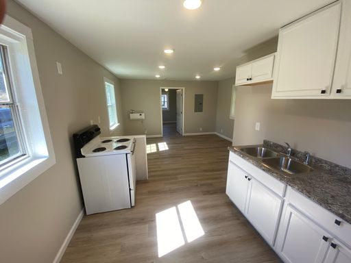 Listing photo thumbnail