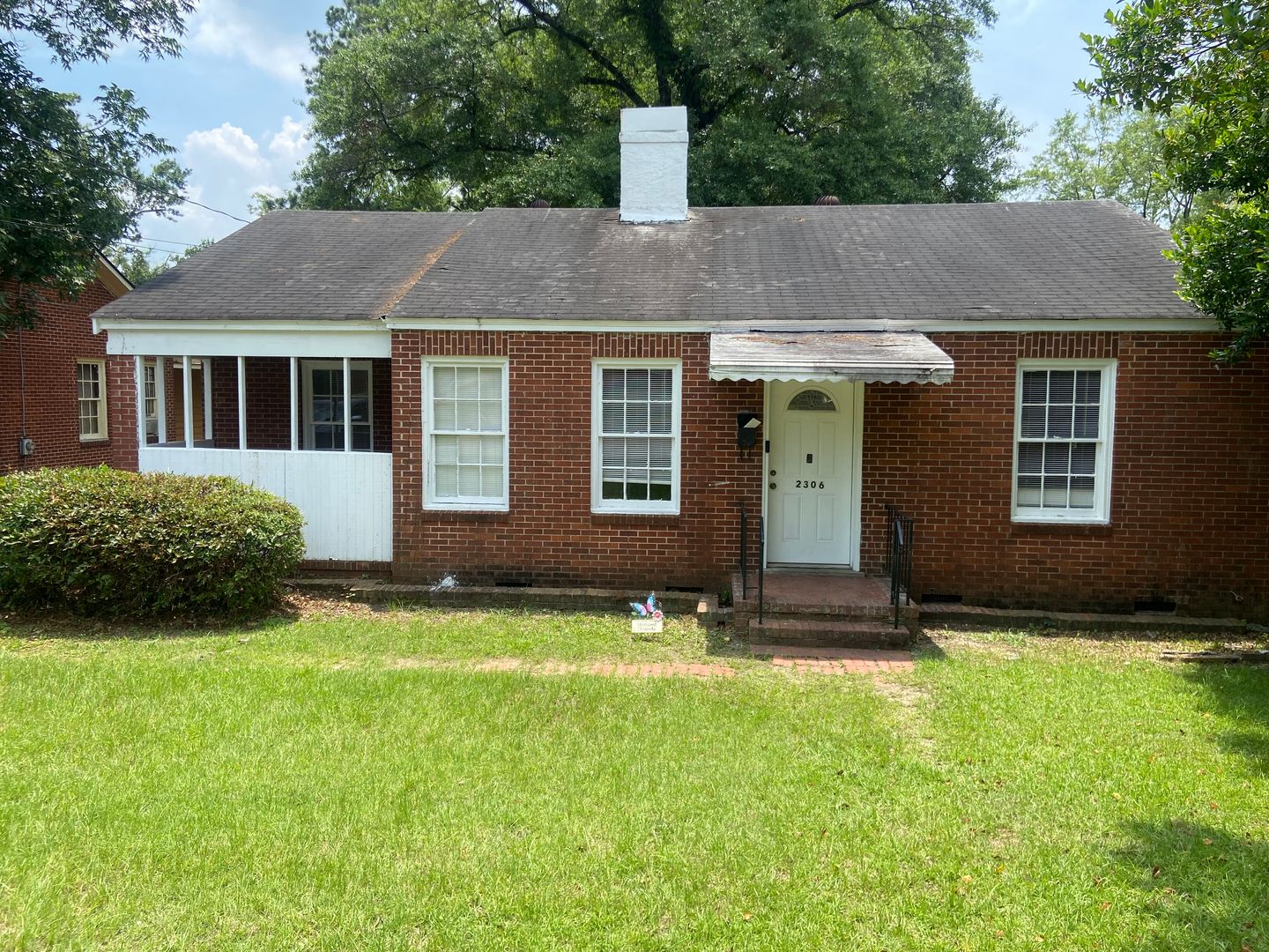 Columbus House: 2306 7th Street