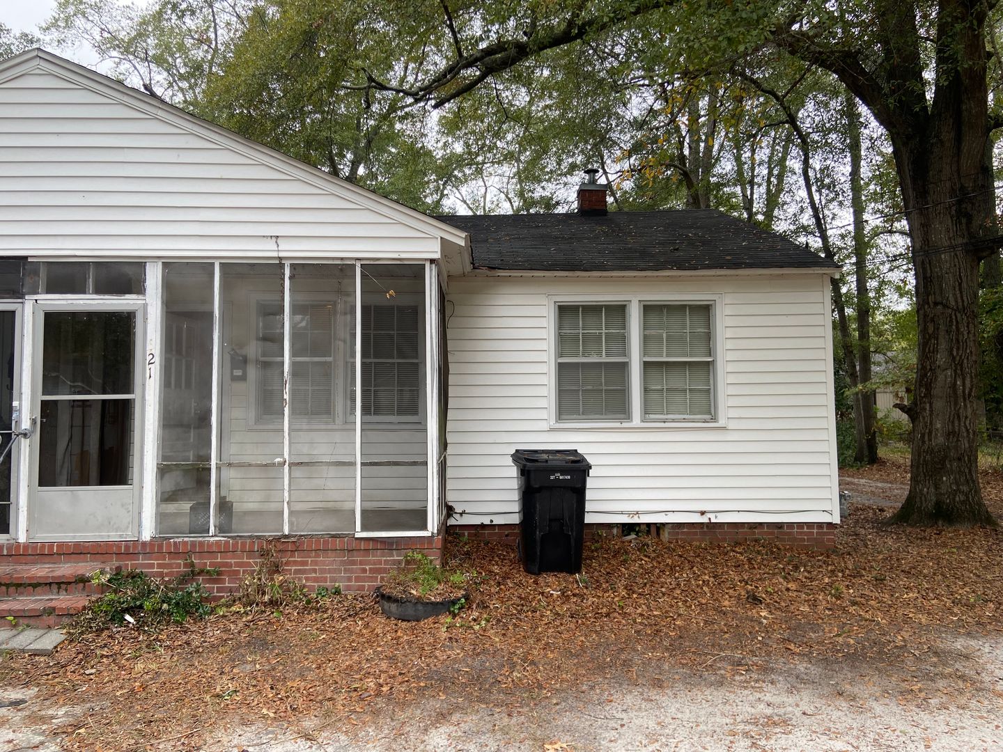 Columbus Apartment: 619 Coolidge Avenue