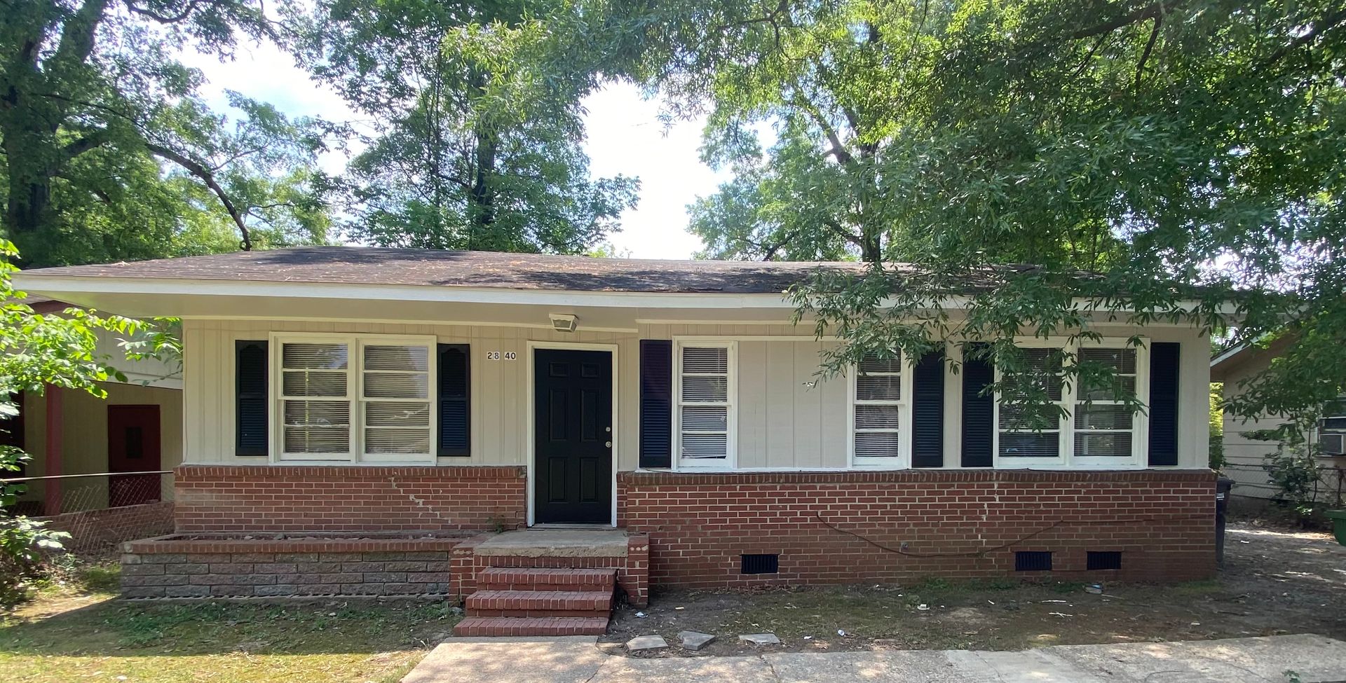 Columbus House: 2840 Walker Street