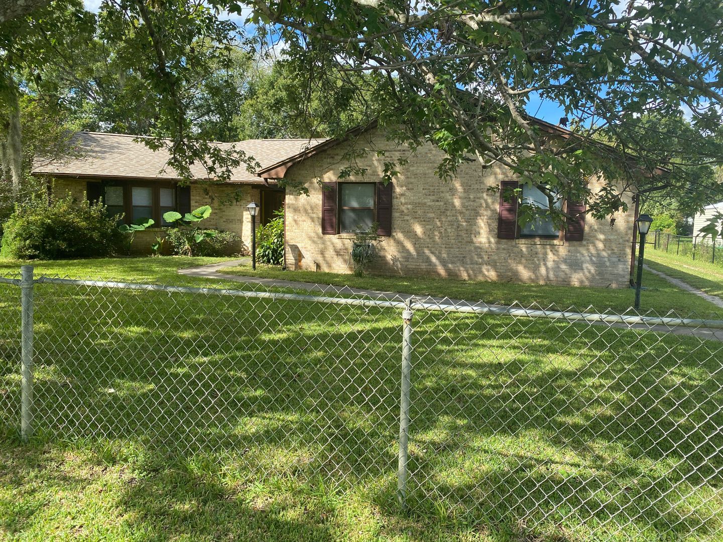 New Smyrna Beach House: 268 Newcomb St.