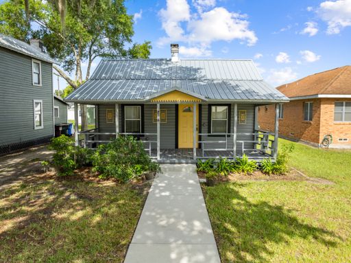 CHARMING DOWNTOWN ST. CLOUD COTTAGE – 2 BEDROOM / 1 BATH