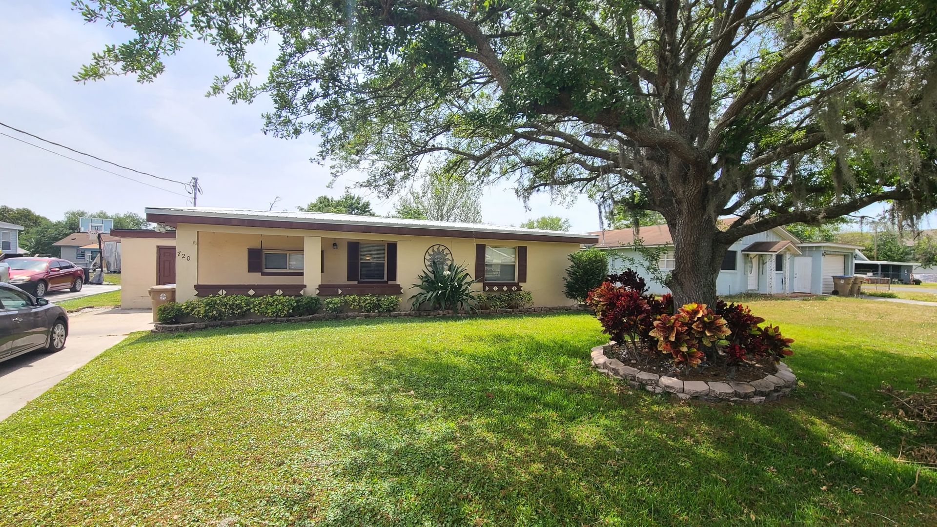 Kissimmee House: 720 W Tropicana Ct