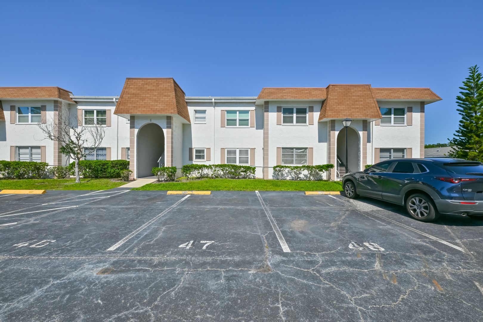 Clearwater Condo: 237 South McMullen Booth Rd Apt 50