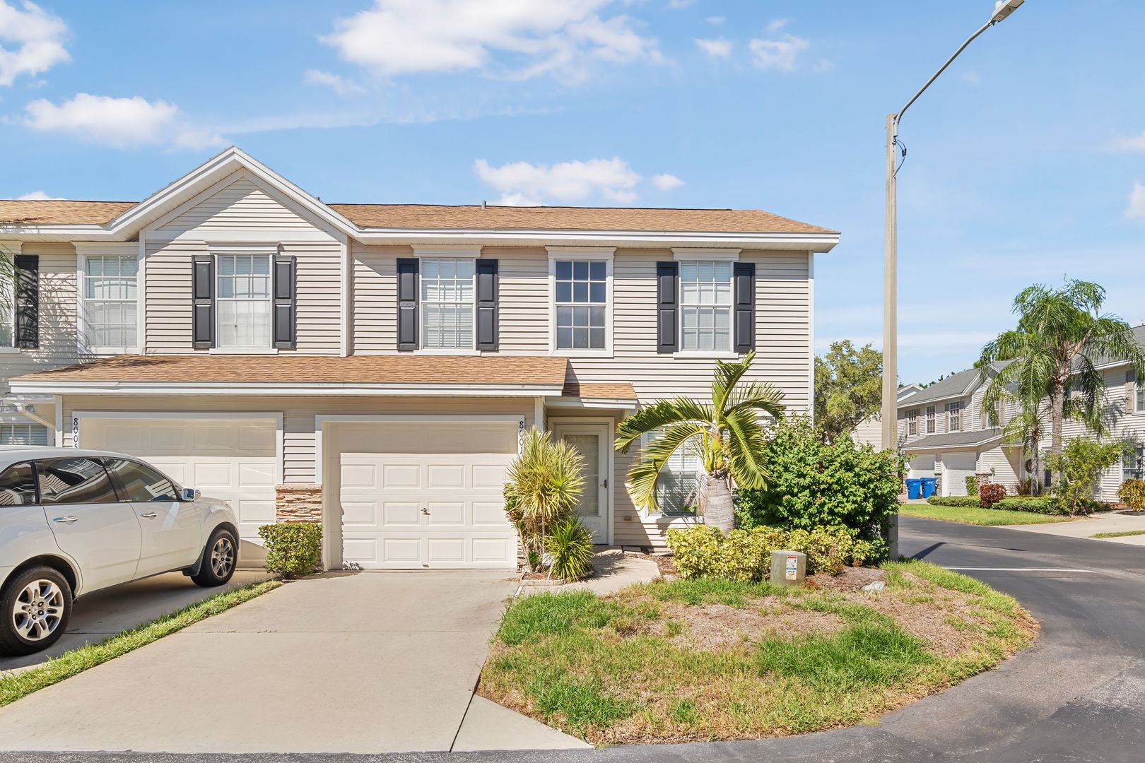 Largo Townhome: 8001 Boone Drive