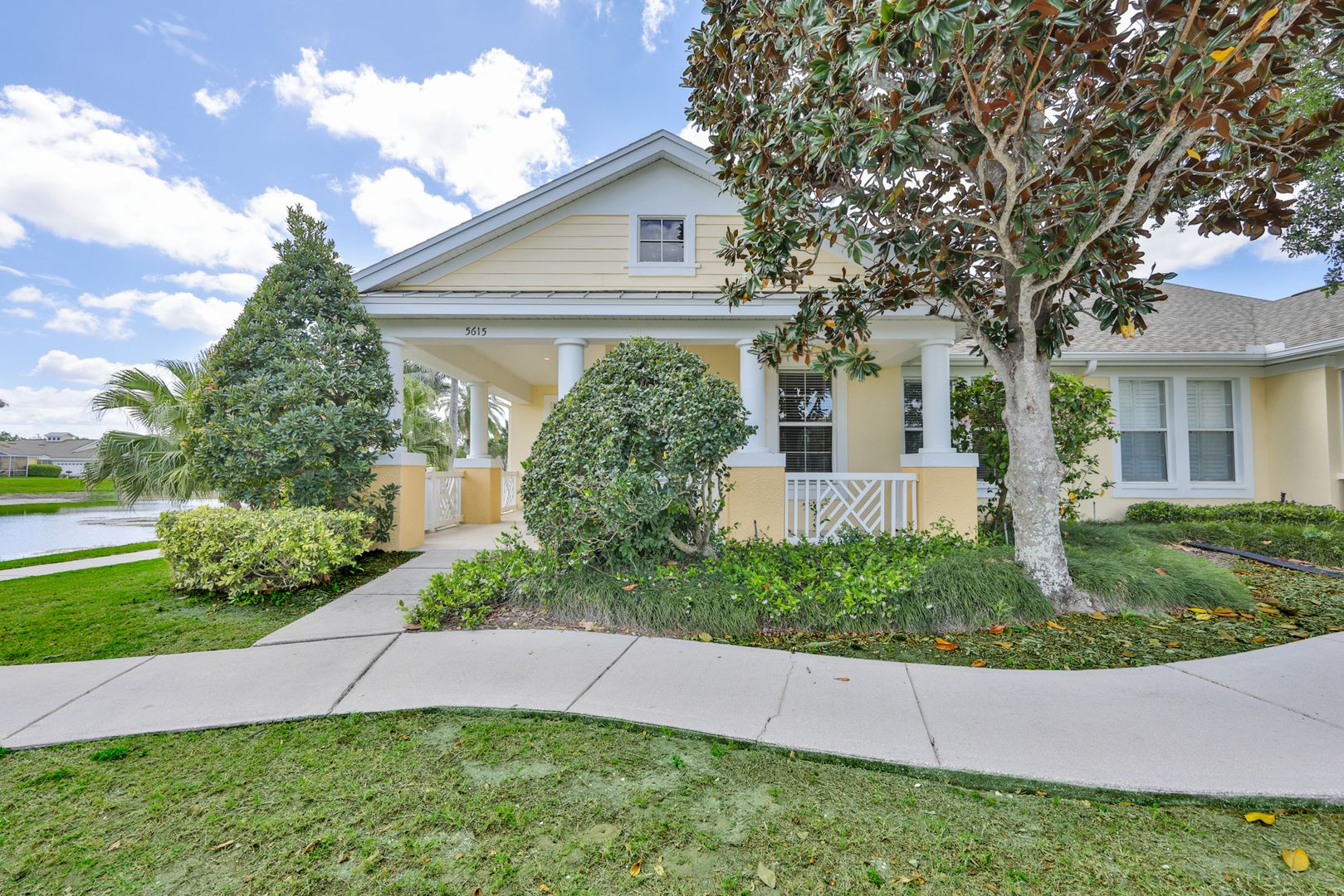 Apollo Beach House: 5615 Golden Isles Dr