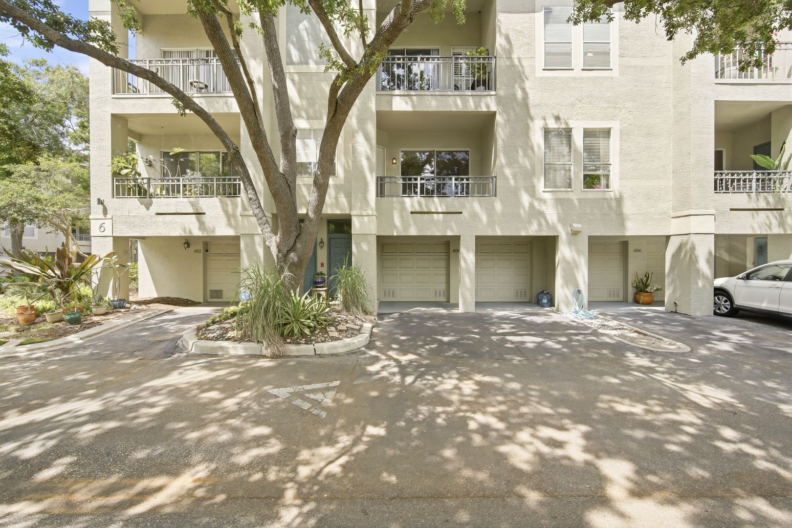 Tampa Condo: 604 Seascape Way