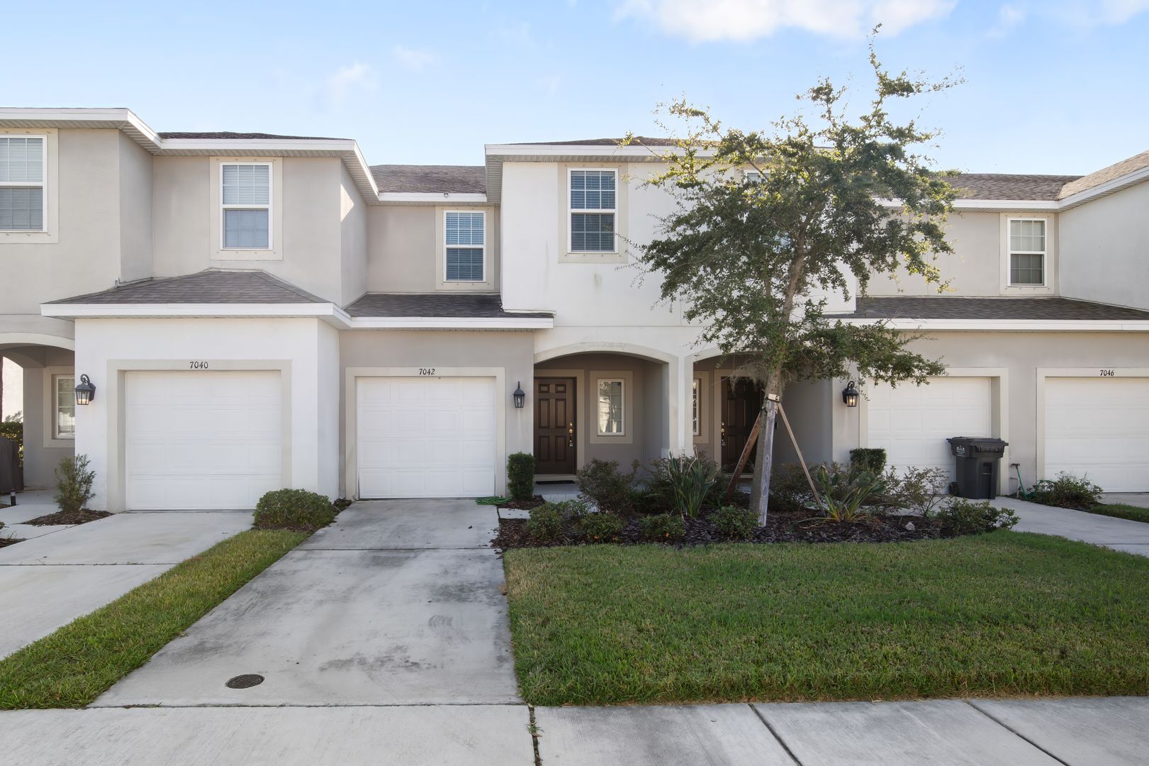 Riverview Townhome: 7042 Summer Holly Place