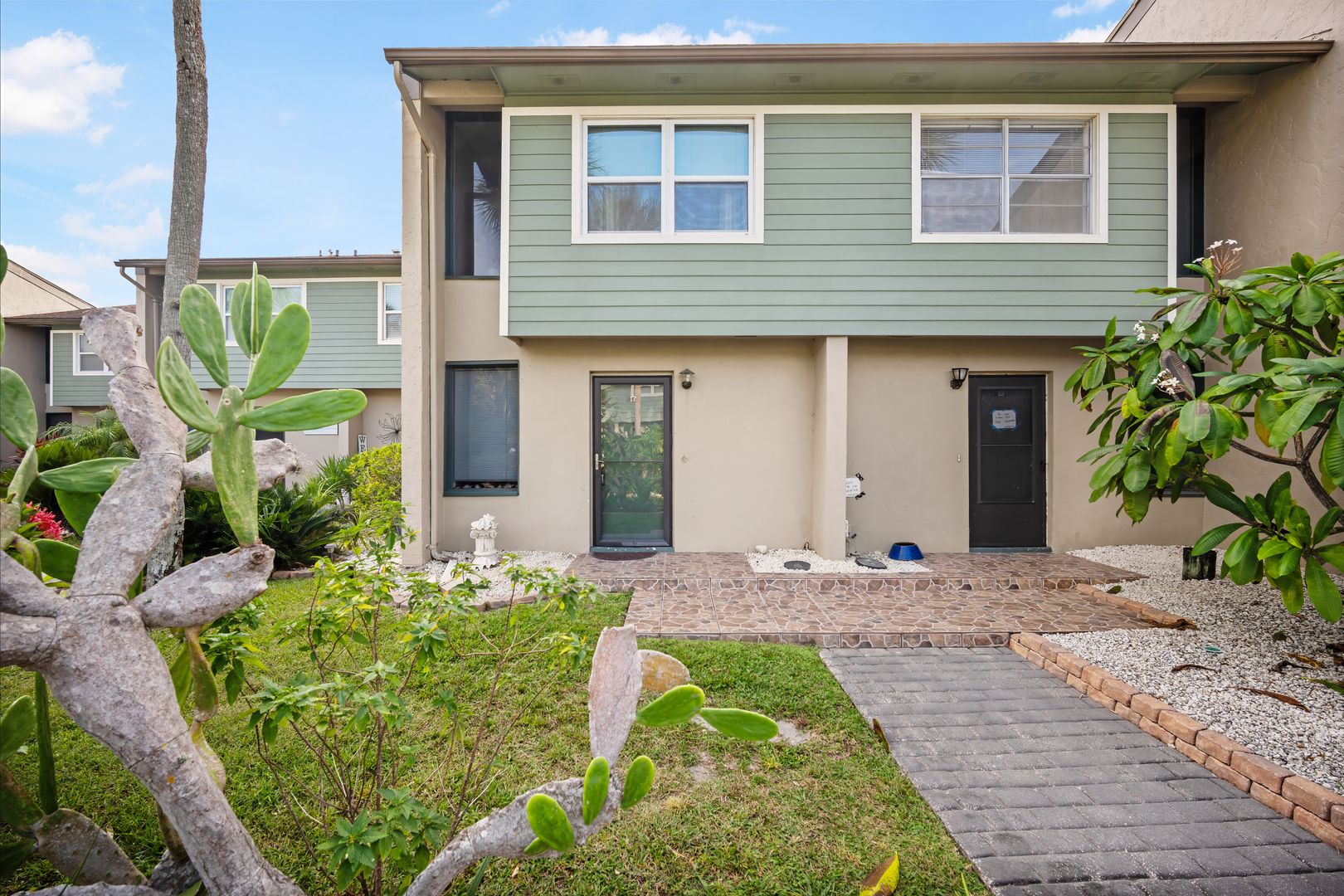 Apollo Beach Townhome: 1028 Apollo Beach Boulevard #17