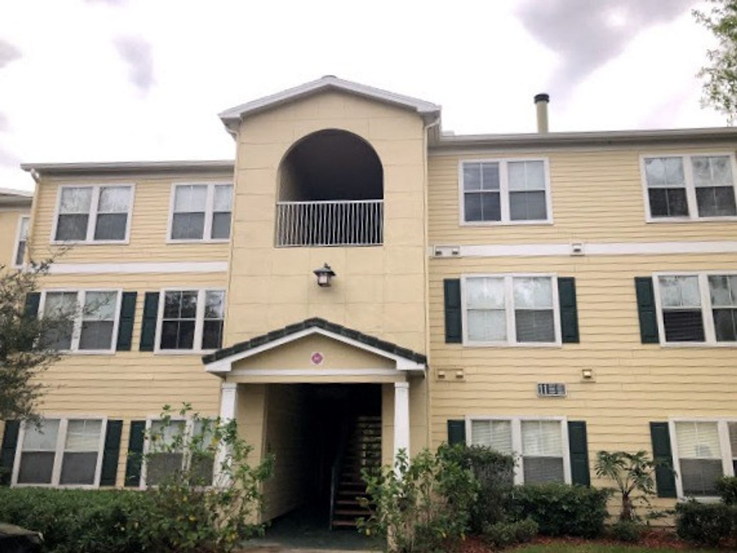 Tampa Condo: 18125 Sterling Gate Cir