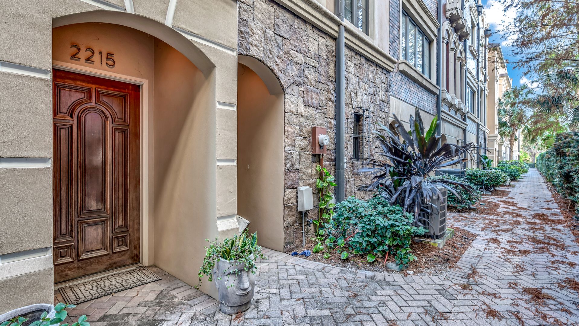 Tampa Townhome: 2215 Soho Bay Court