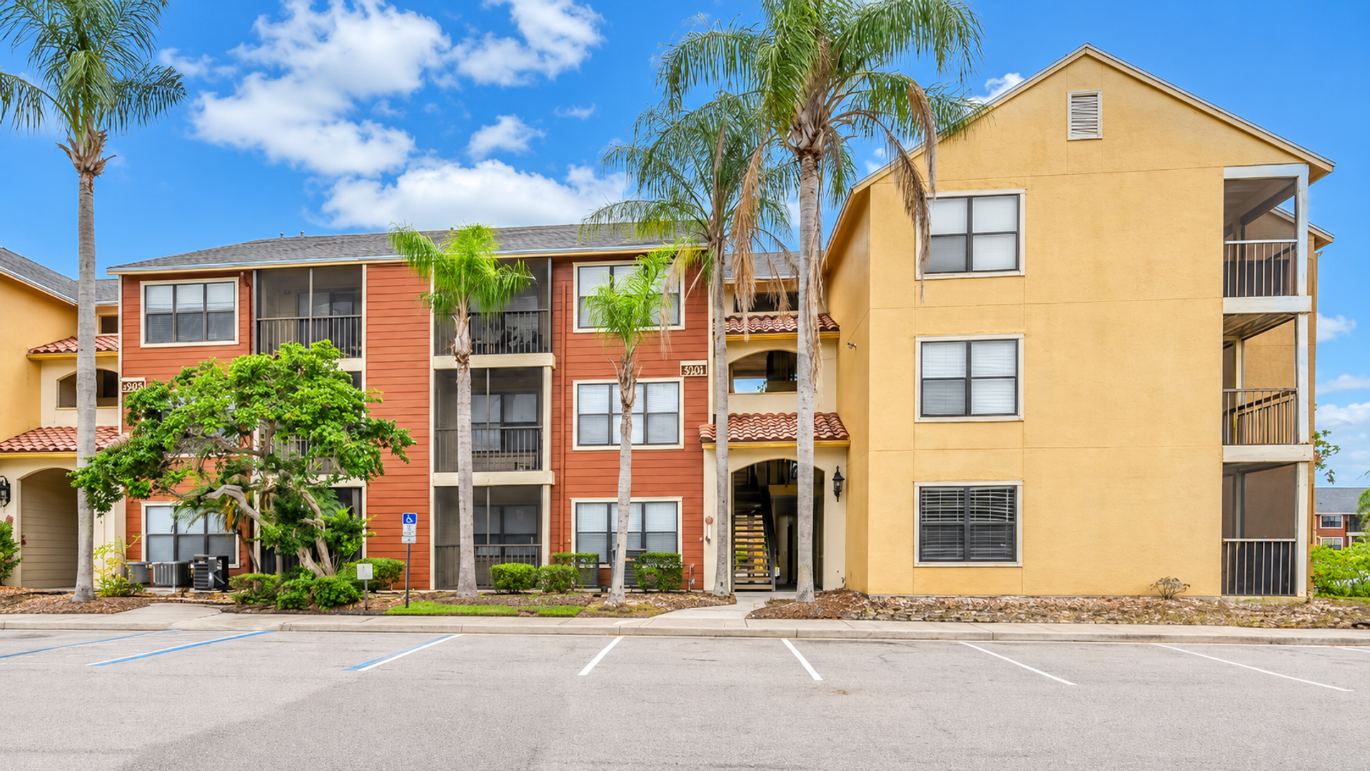 St. Petersburg Condo: 11901 4th Street N, Unit 3105