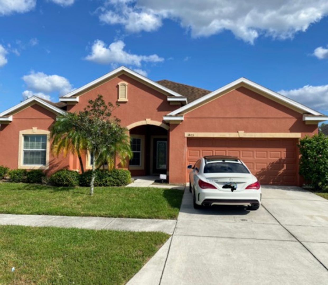 Ruskin House: 1405 Parker Den Drive