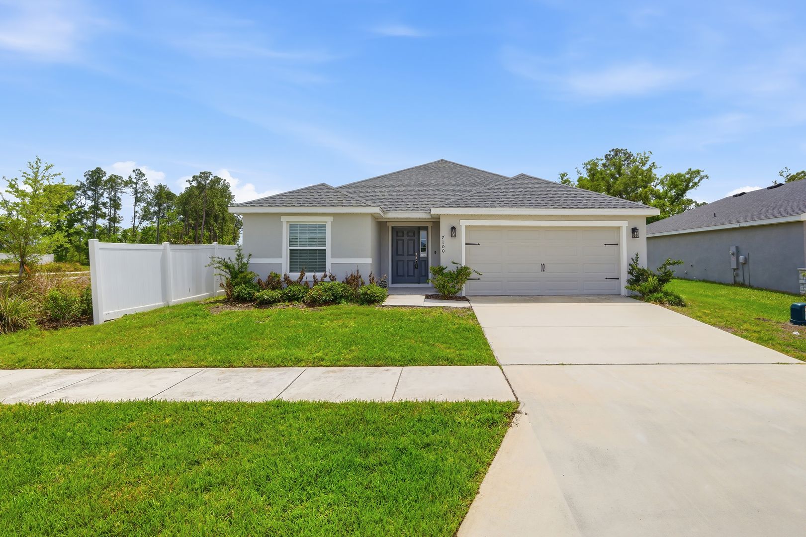 Zephyrhills House: 7100 Twisting Pines Loop
