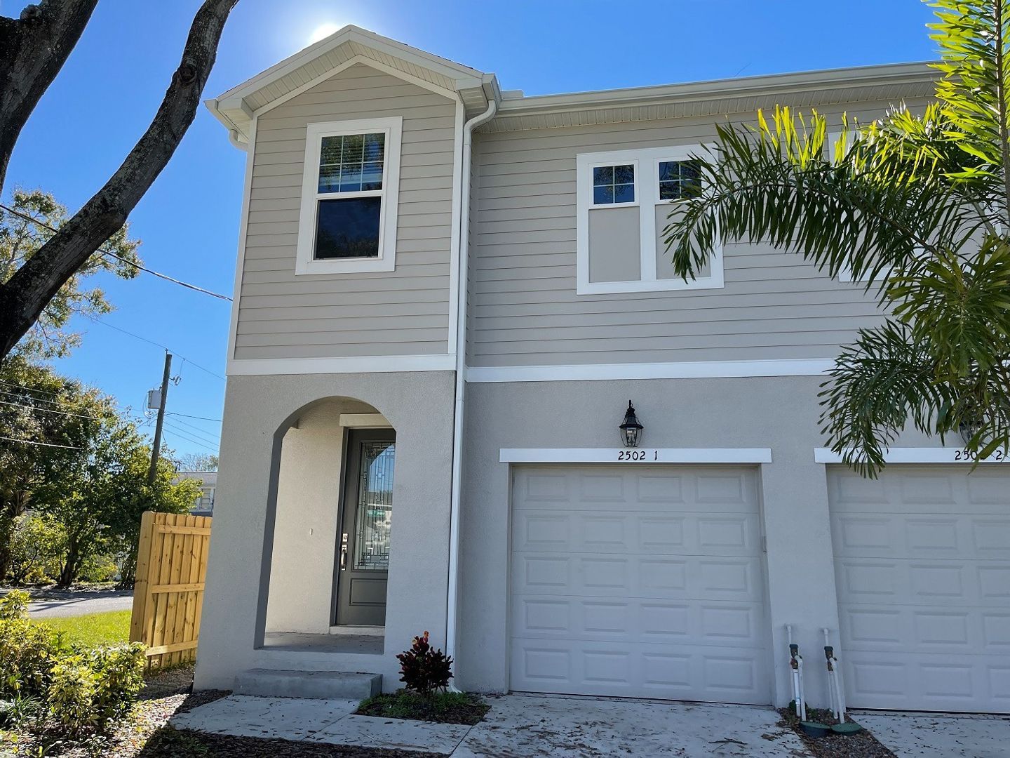 Tampa Townhome: 2502 W. Fig Street, #2