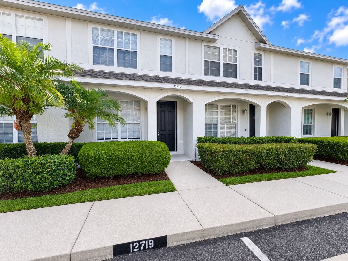 Tampa House: 12719 Country Brook Lane