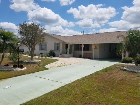 Sun City Center House: 714 Indian Wells Ave