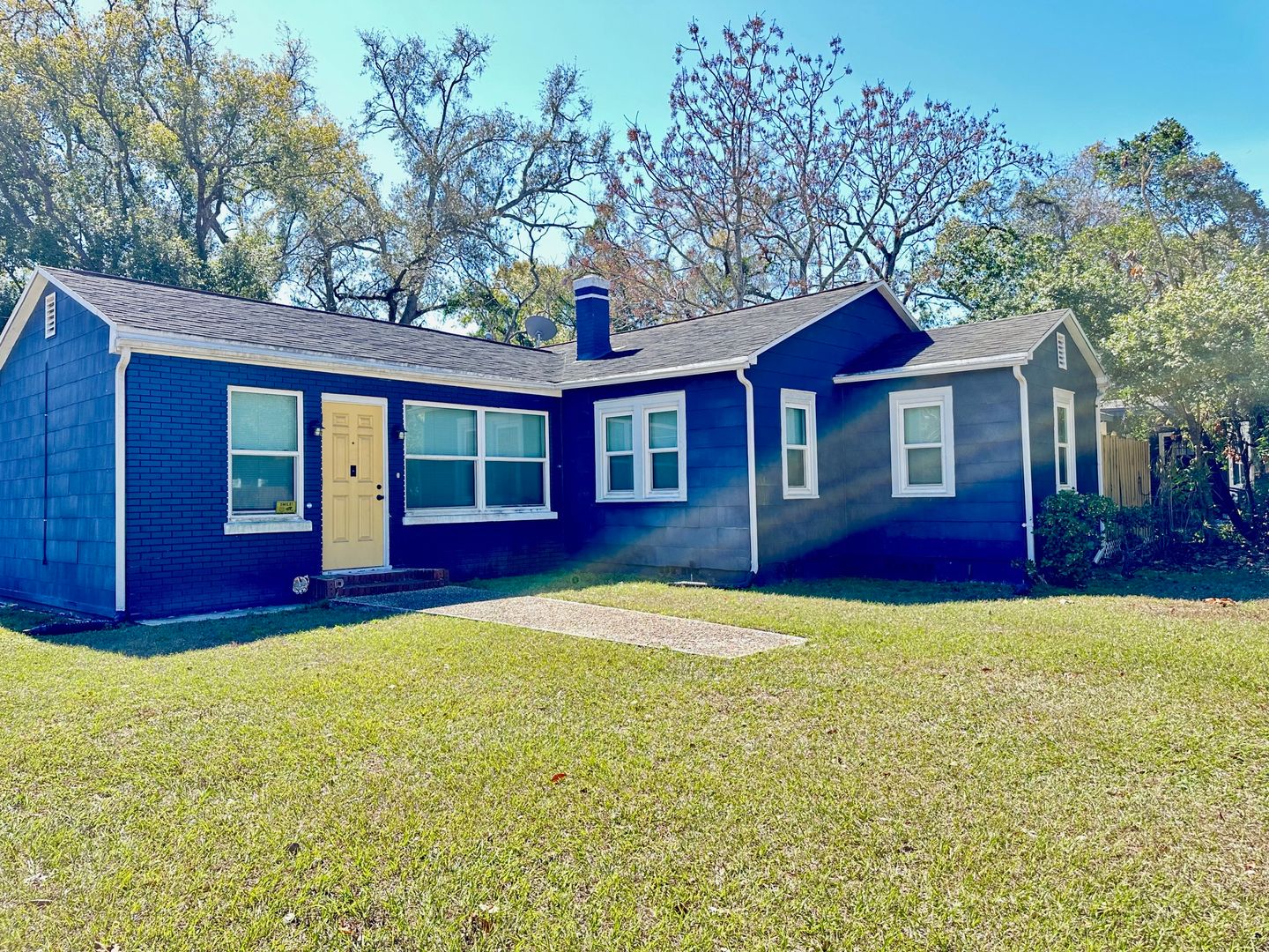 Tampa House: 1419 E Jean St