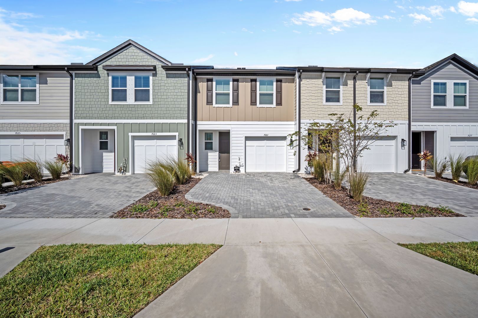 Tampa Townhome: 7681 Deer Valley Cir