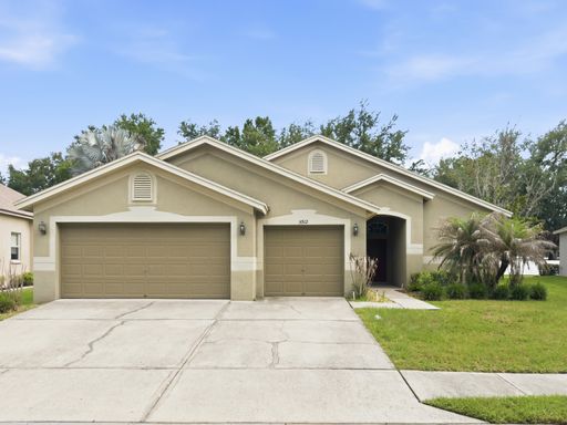 Gorgeous 4/3 Home – photo 1