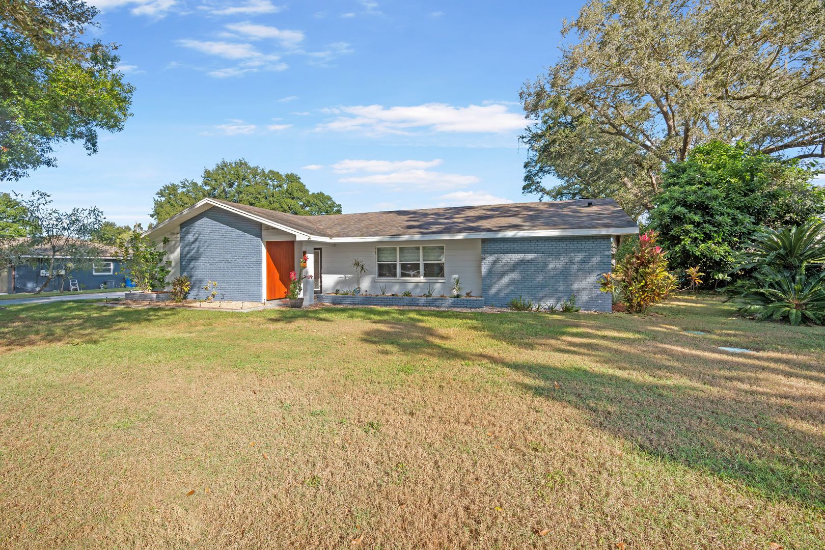 Brandon House: 608 Overhill Dr