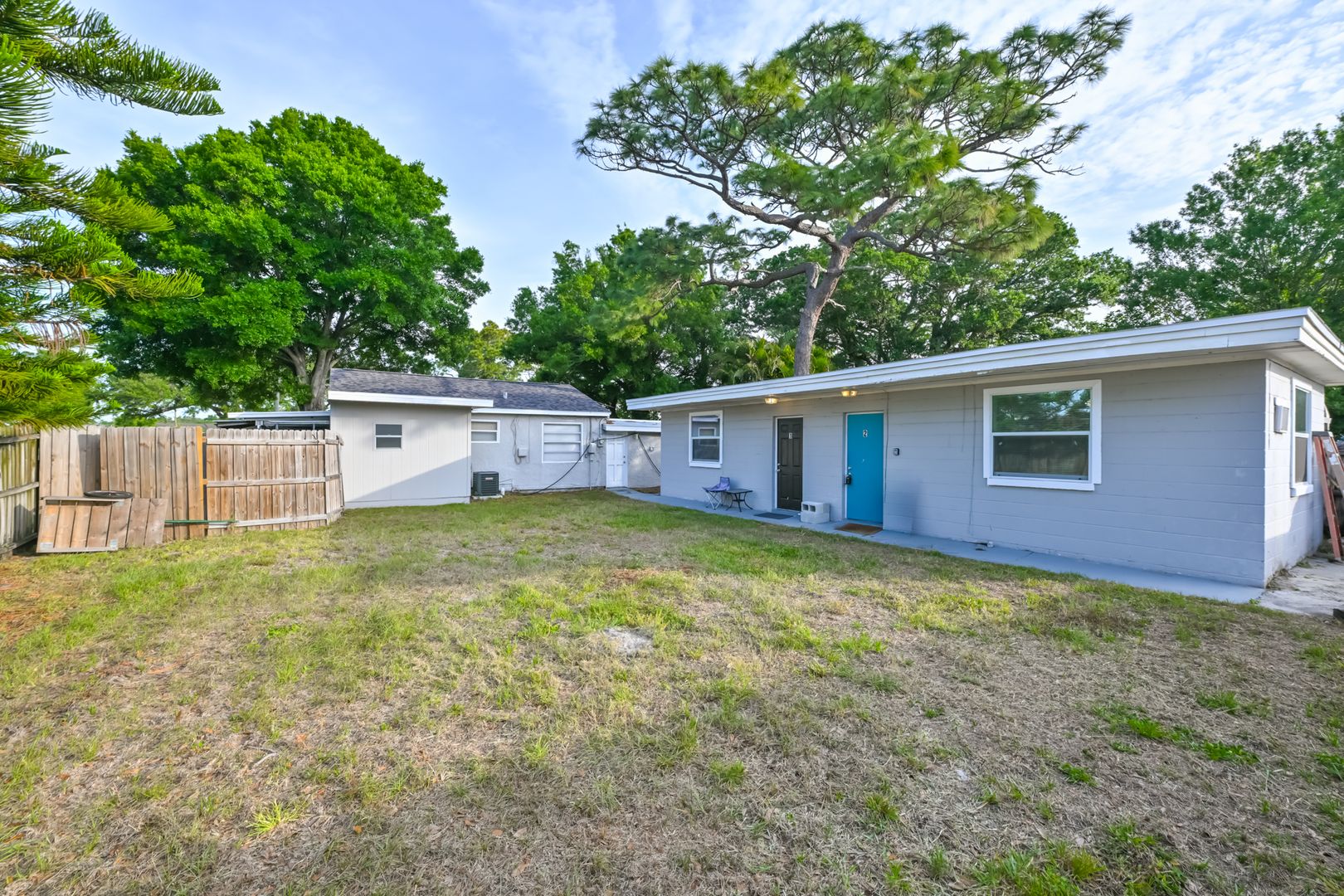 Largo House: 1956 McMullen Rd Apt 2