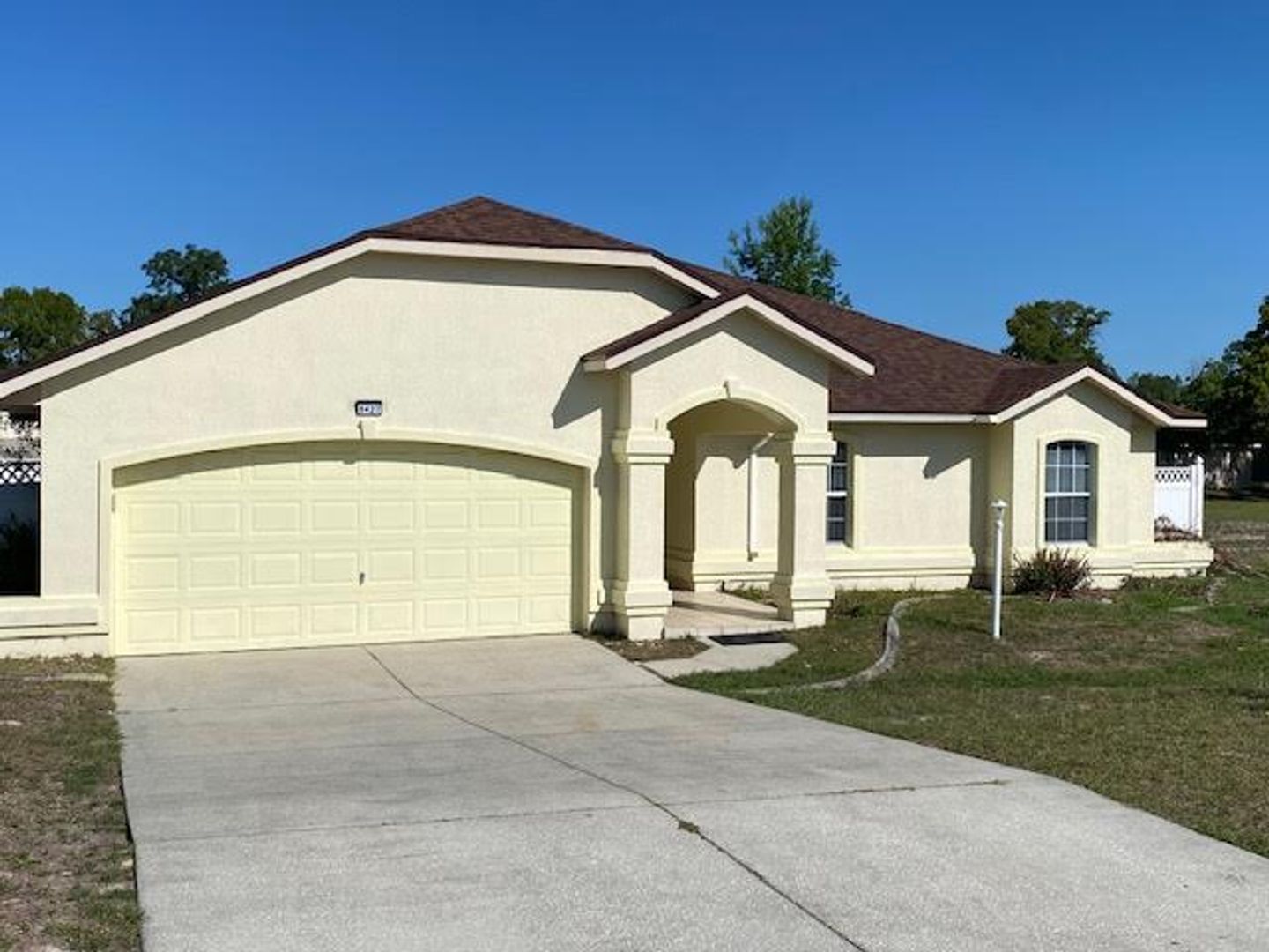 Ocala House: 8427 SW 136th St