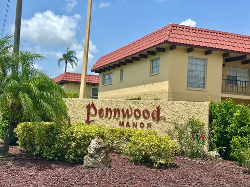 Gorgeous remodeled condo in Pennwood, off Bellaire Road 1br/1ba 55+ Community in Pennwood Manor! – photo 1