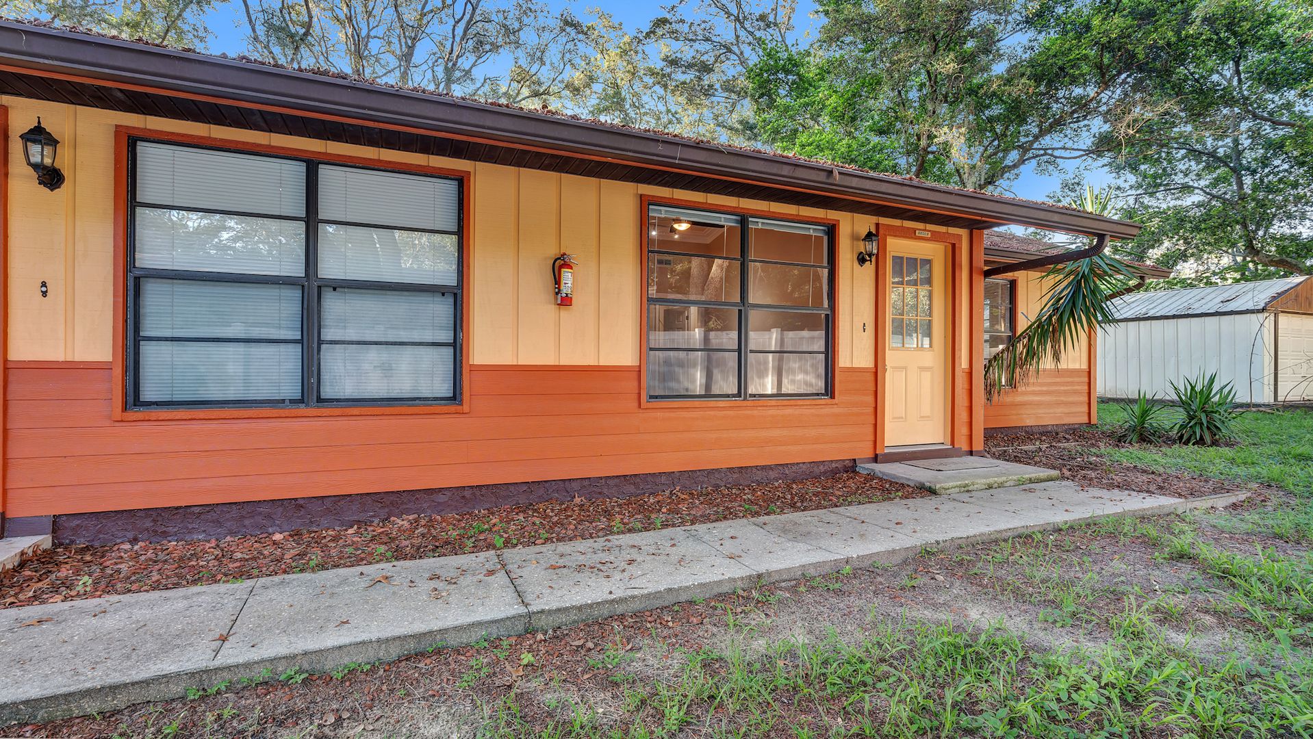 Tarpon Springs House: 1800 Poinsettia Ave Apt B