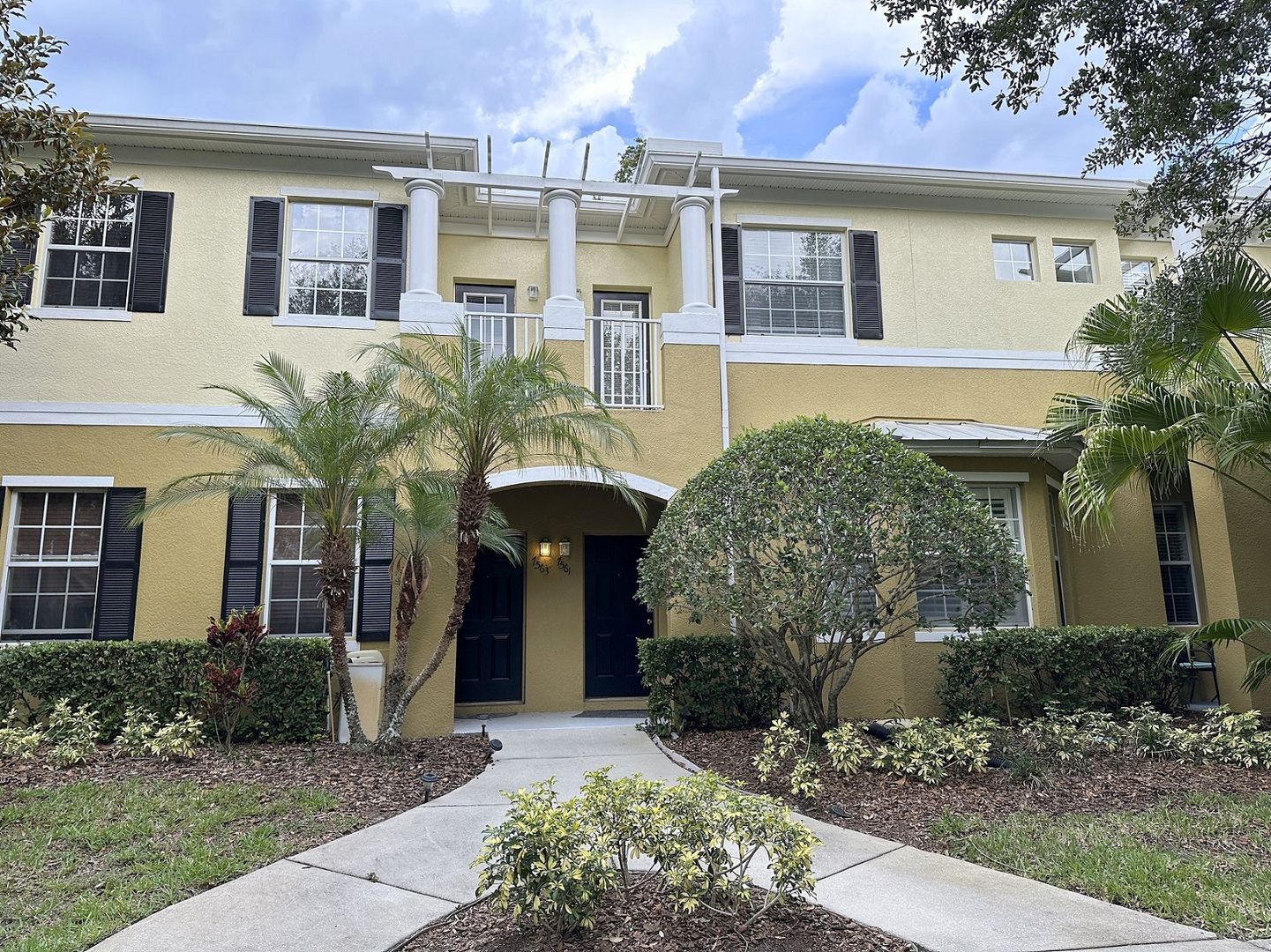 Tampa Townhome: 7561 Tamarind Ave