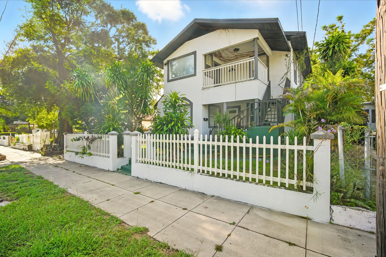 Tampa House: 1211 E 17th Ave