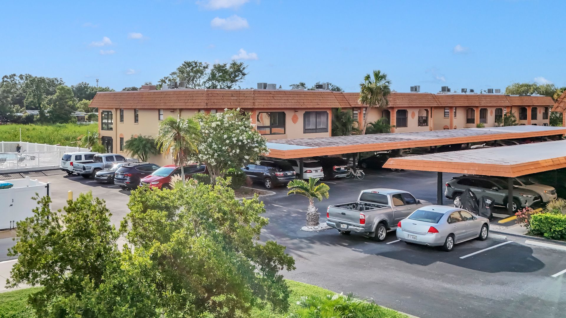 Largo Condo: 10192 Seminole Island Drive