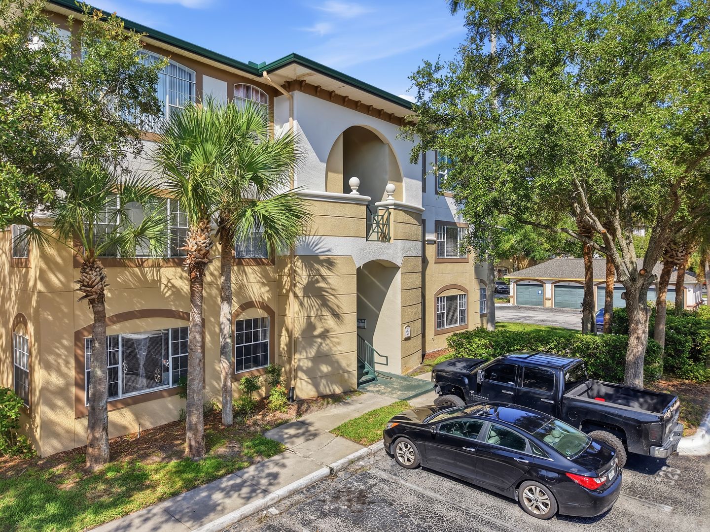 Tampa Condo: 17101 Carrington Park Drive Unit 424