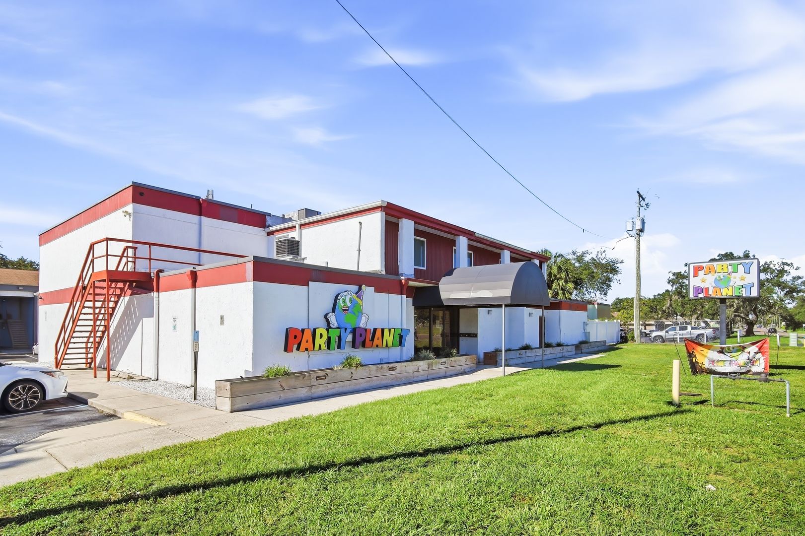 Brandon House: 939 Oakfield Drive