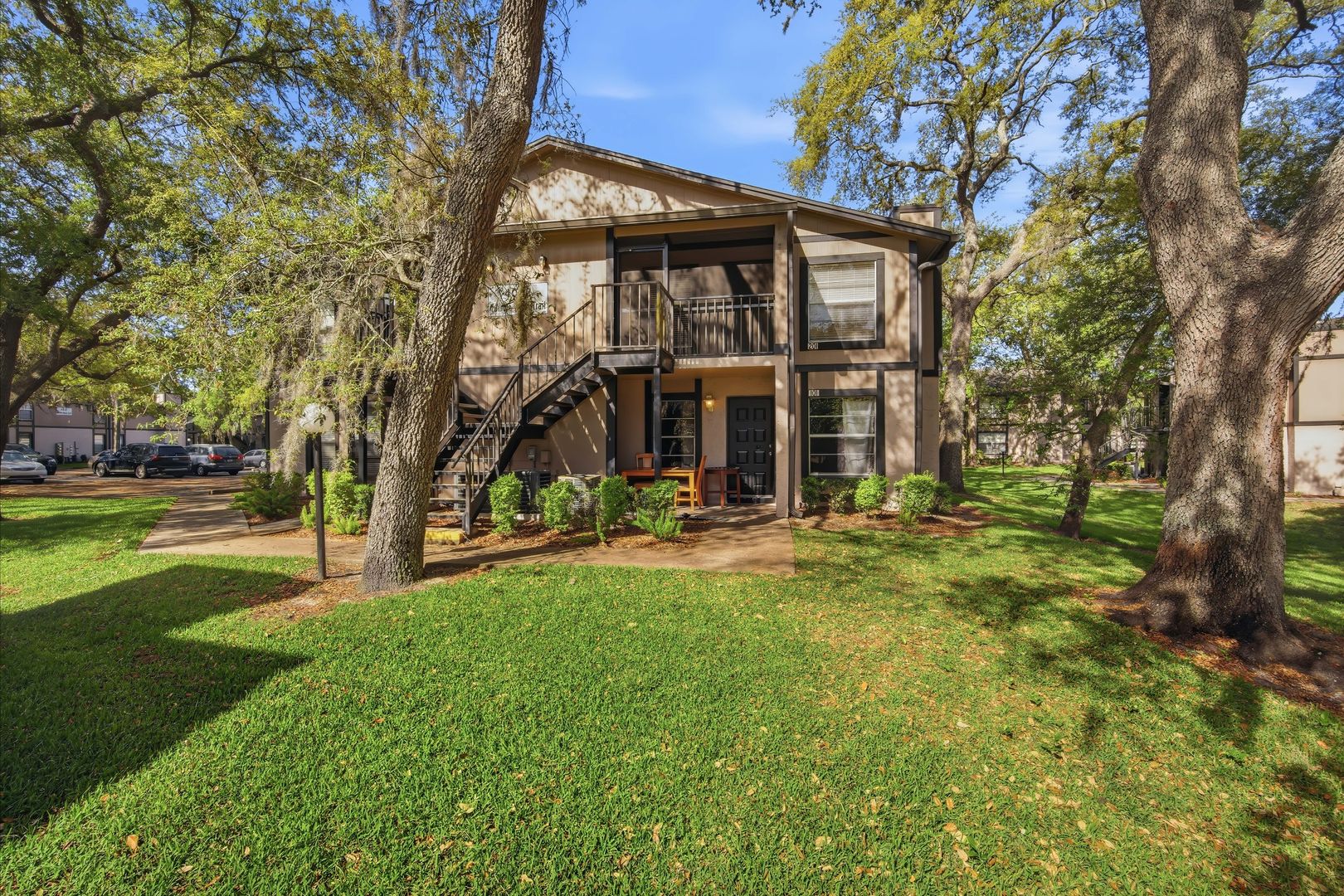 Tampa Condo: 4022 Tumble Wood Trl Apt 201