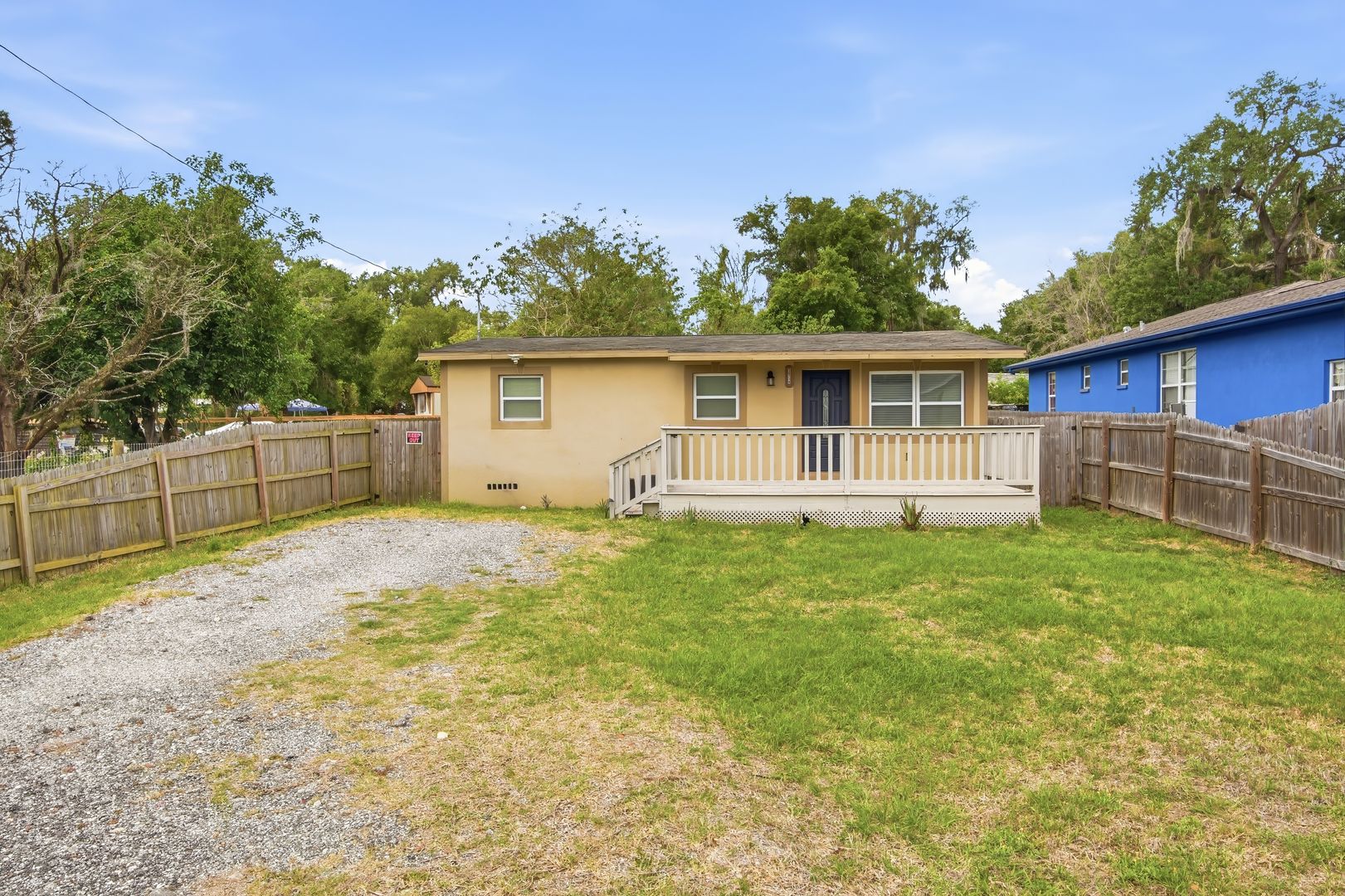 Dade City House: 38714 Island Ave